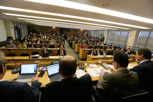 Imagem da notcia Conselho da OAB aprova pedido de impeachment contra presidente Michel Temer