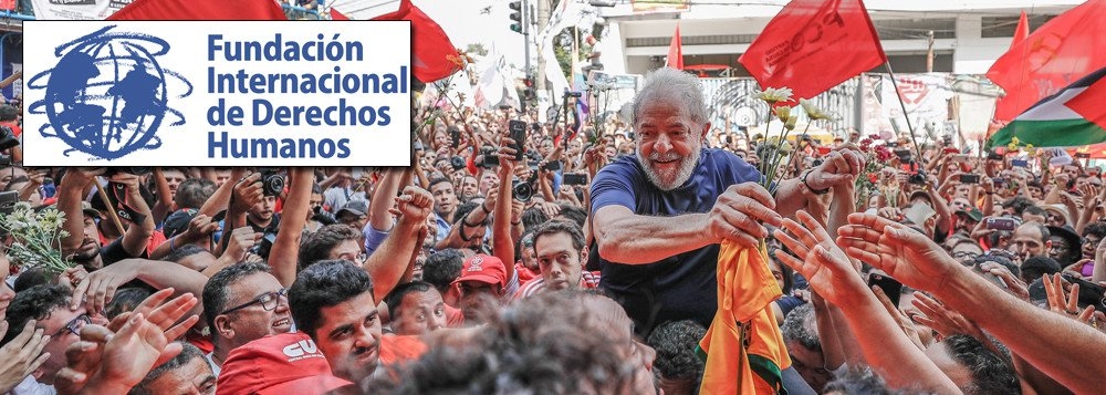 Imagem da notcia Fundao Internacional de Direitos Humanos concede a Lula status de preso poltico