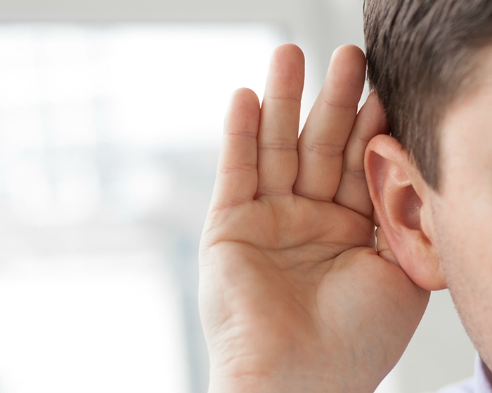 Imagem da notícia Jovens estão perdendo audição por uso de fones de ouvido, alerta Conselho