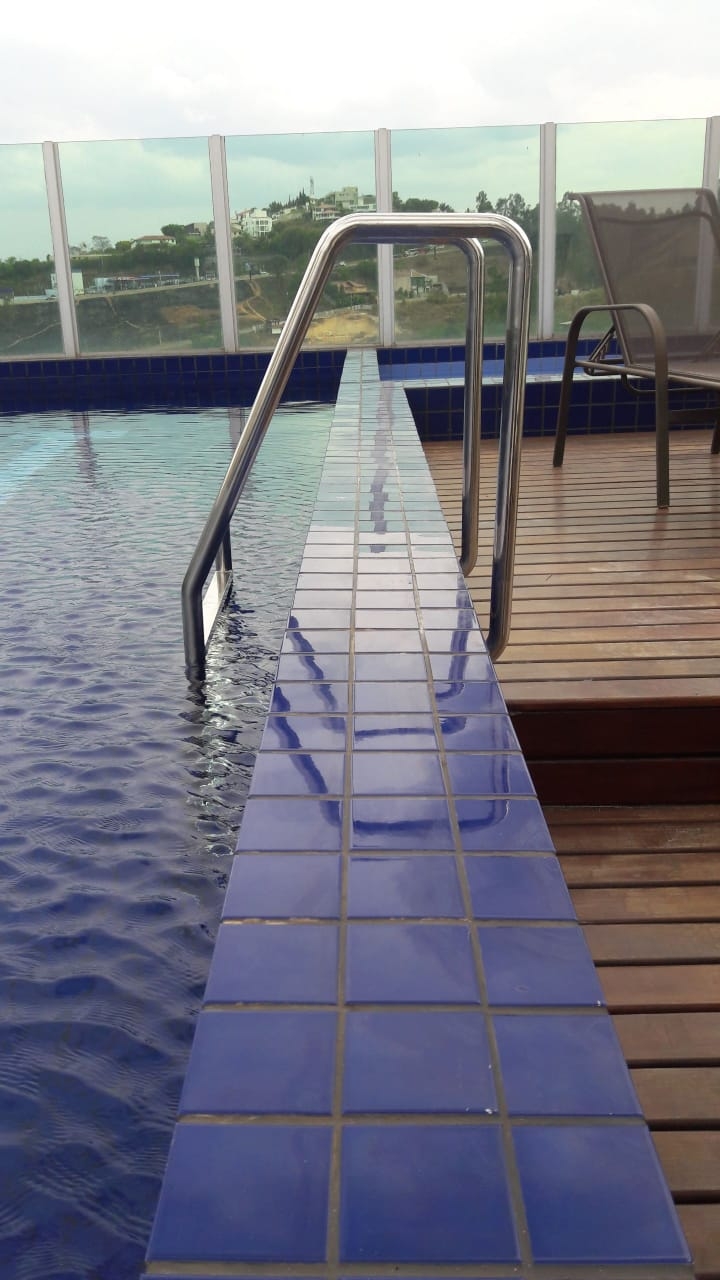 Escadas para piscina