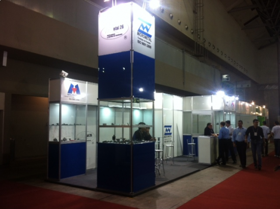 Stand Metal 26